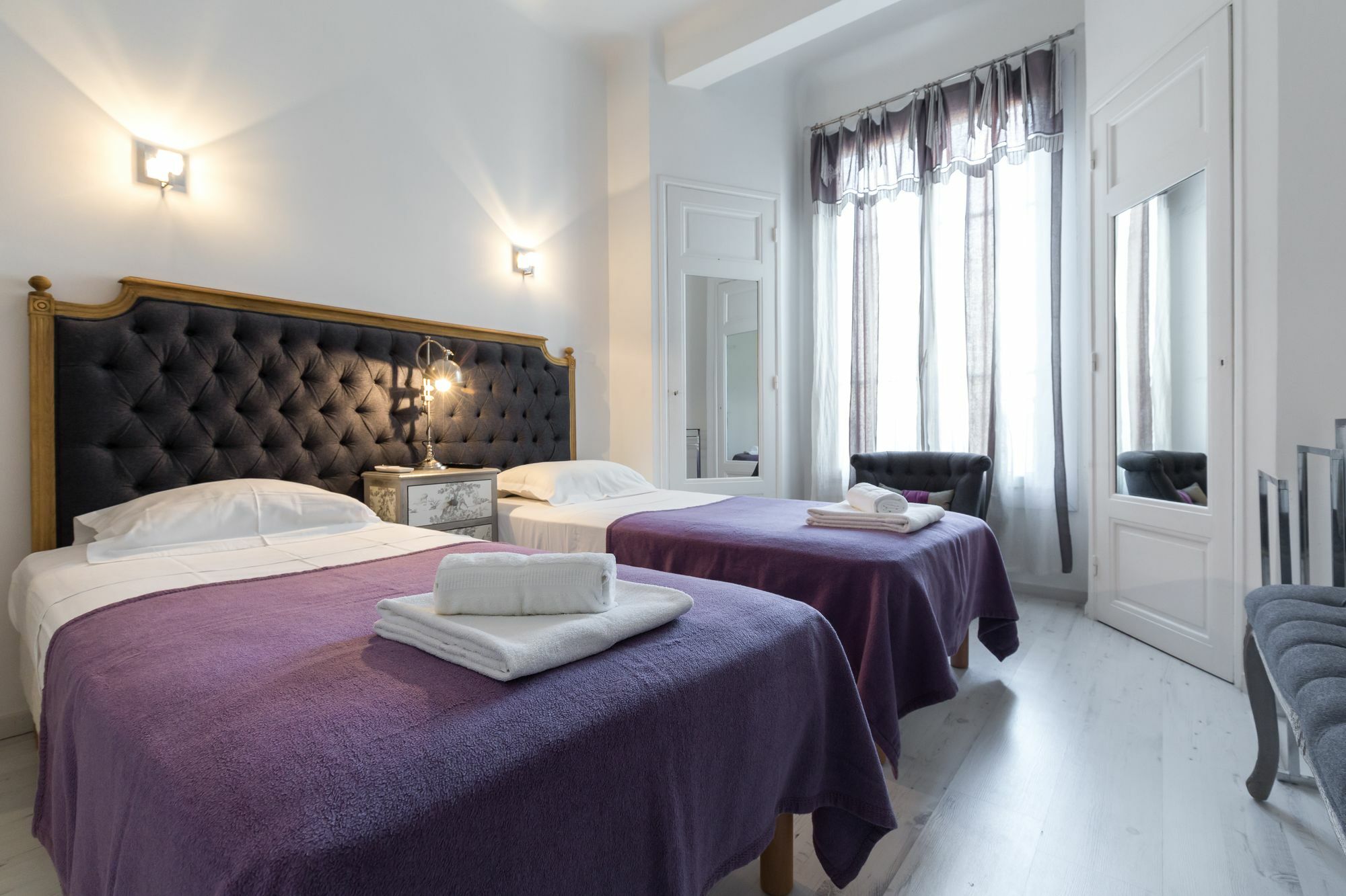Centrally Located Modern 2 Bed Apartment In Cannes With Aircon And High Ceilings And Modern Design 696 外观 照片